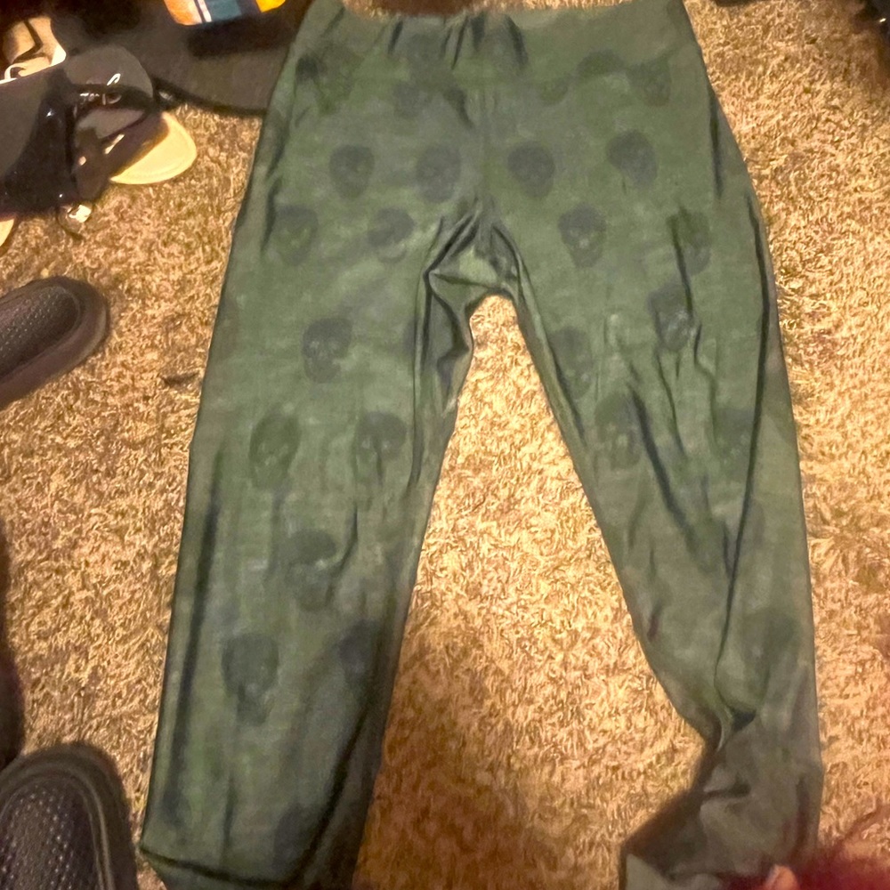 Silky skull leggings